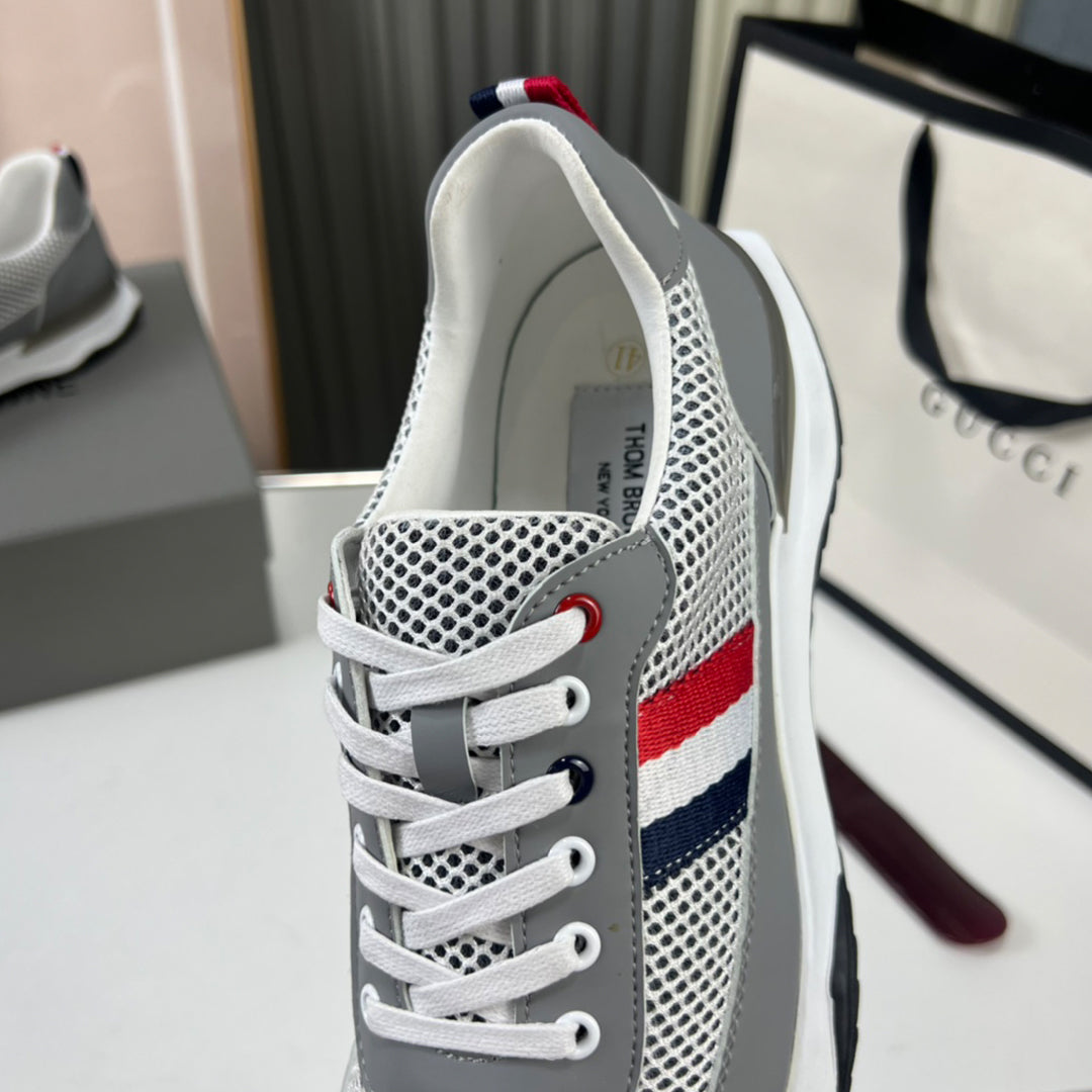 2025 Leather sneakers