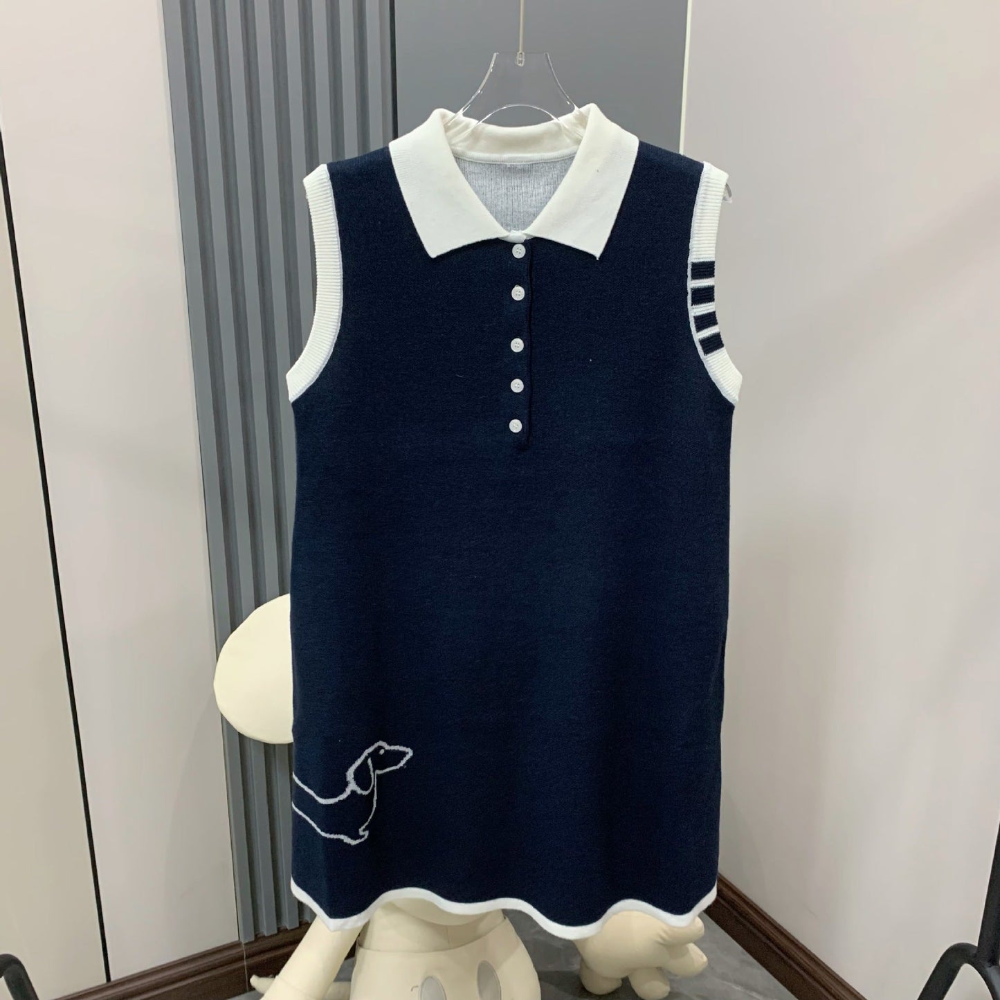 2025 Sleeveless dress