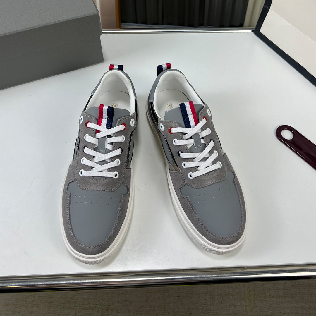 2025 Leather sneakers