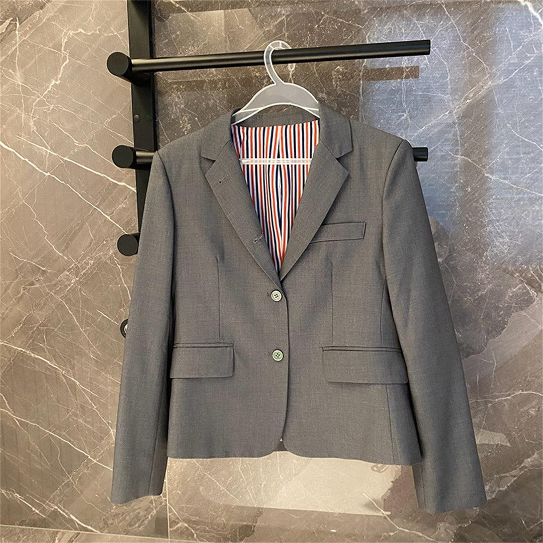 2025 Gray suit