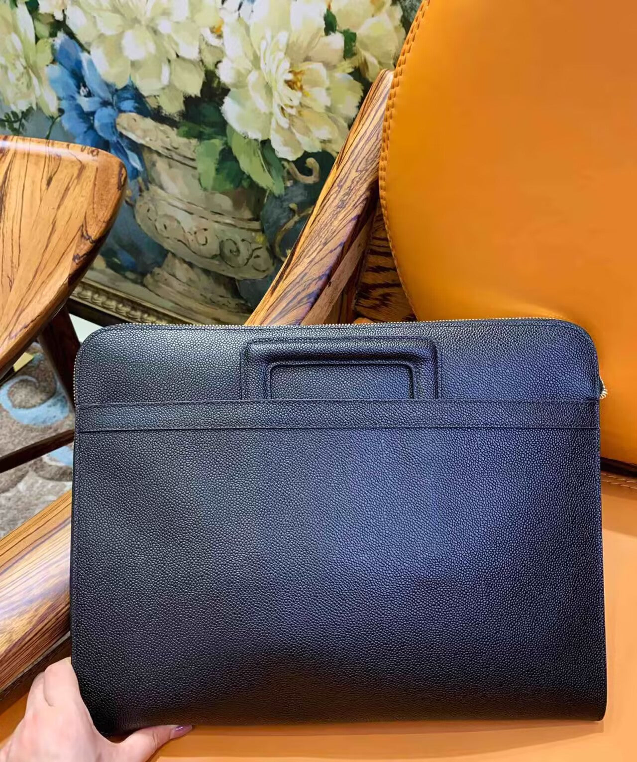 2025 Top-grade leather briefcase