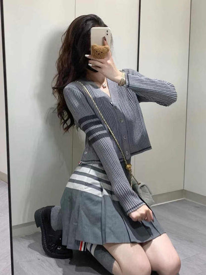 2025 Women's wool cardigan