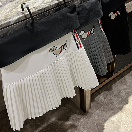 2025 Puppy pleated skirt