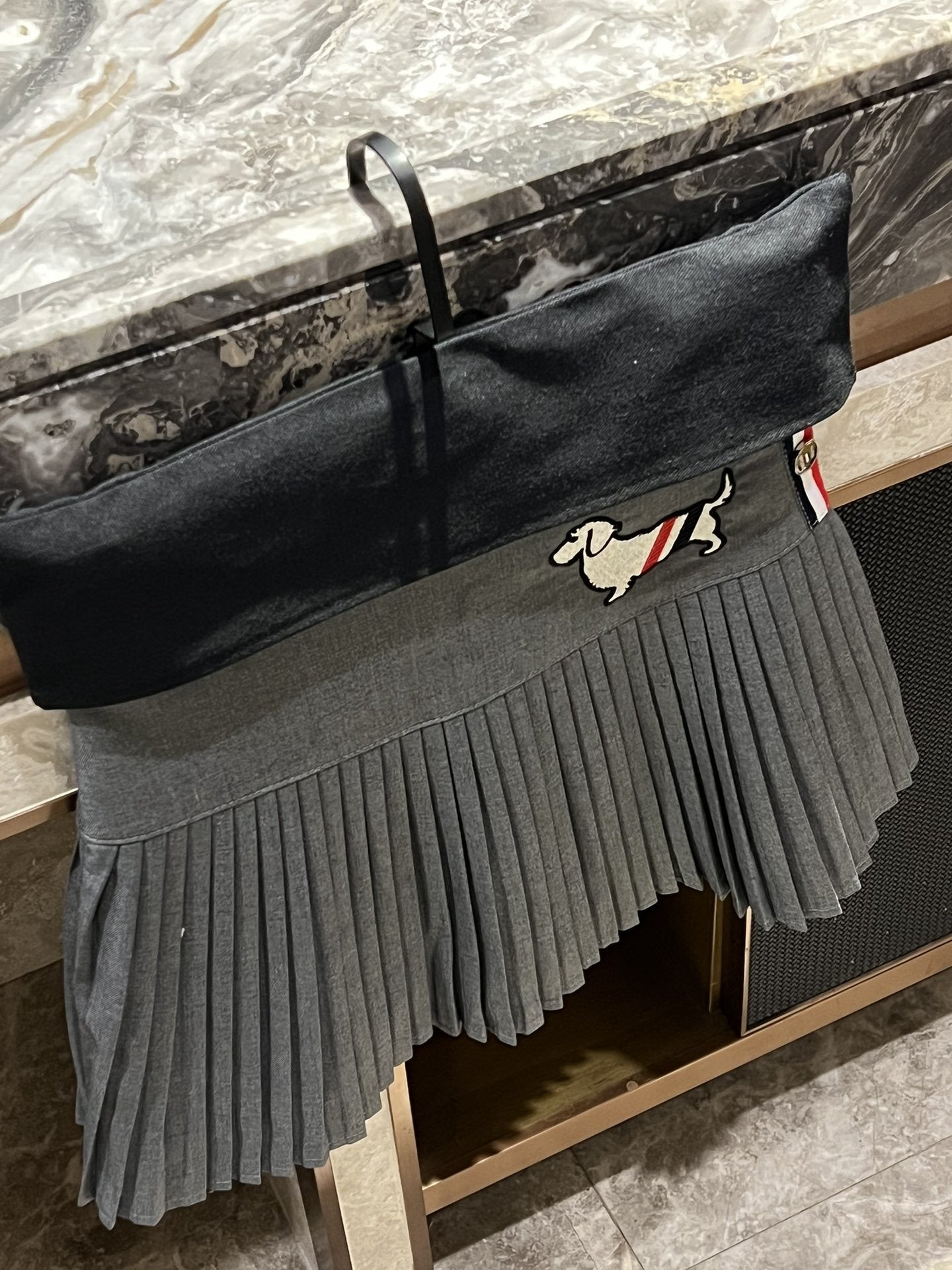 2025 Puppy pleated skirt