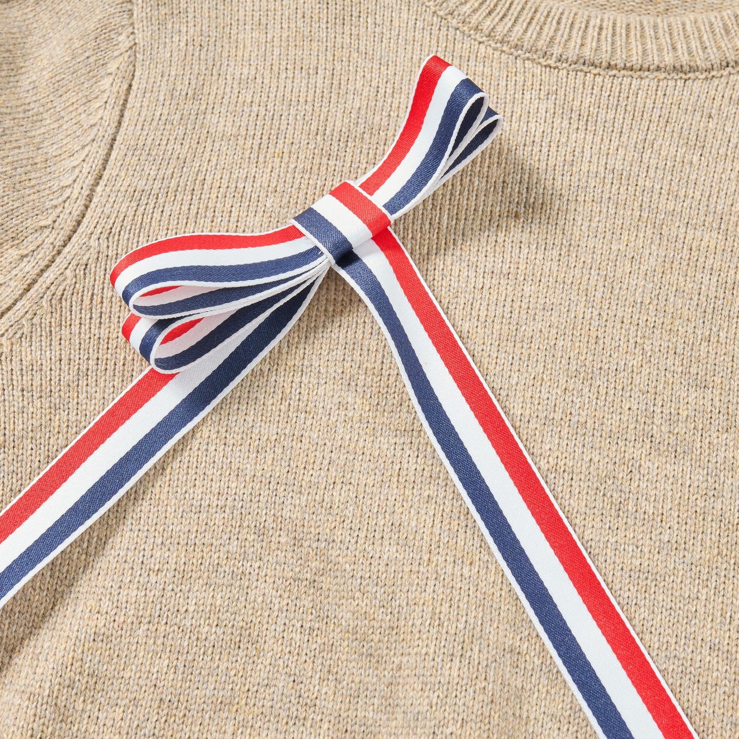 2025 Bow-tie knit sweater + pleated skirt