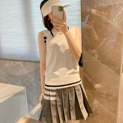 Sleeveless T-shirt