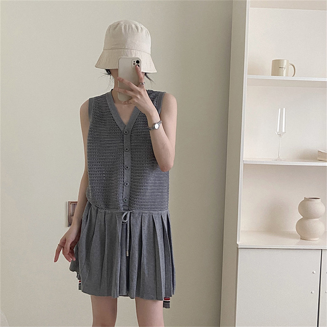 2025  Sleeveless dress