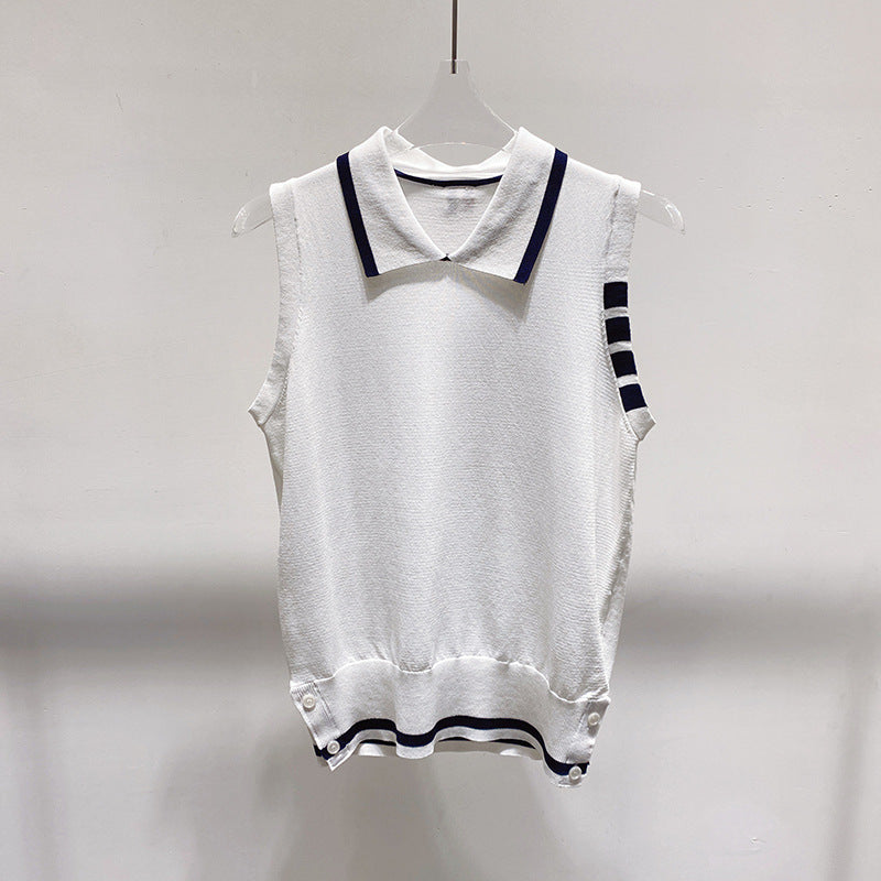 Sleeveless T-shirt