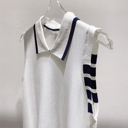 Sleeveless T-shirt