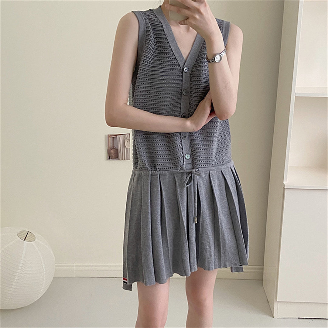 2025  Sleeveless dress