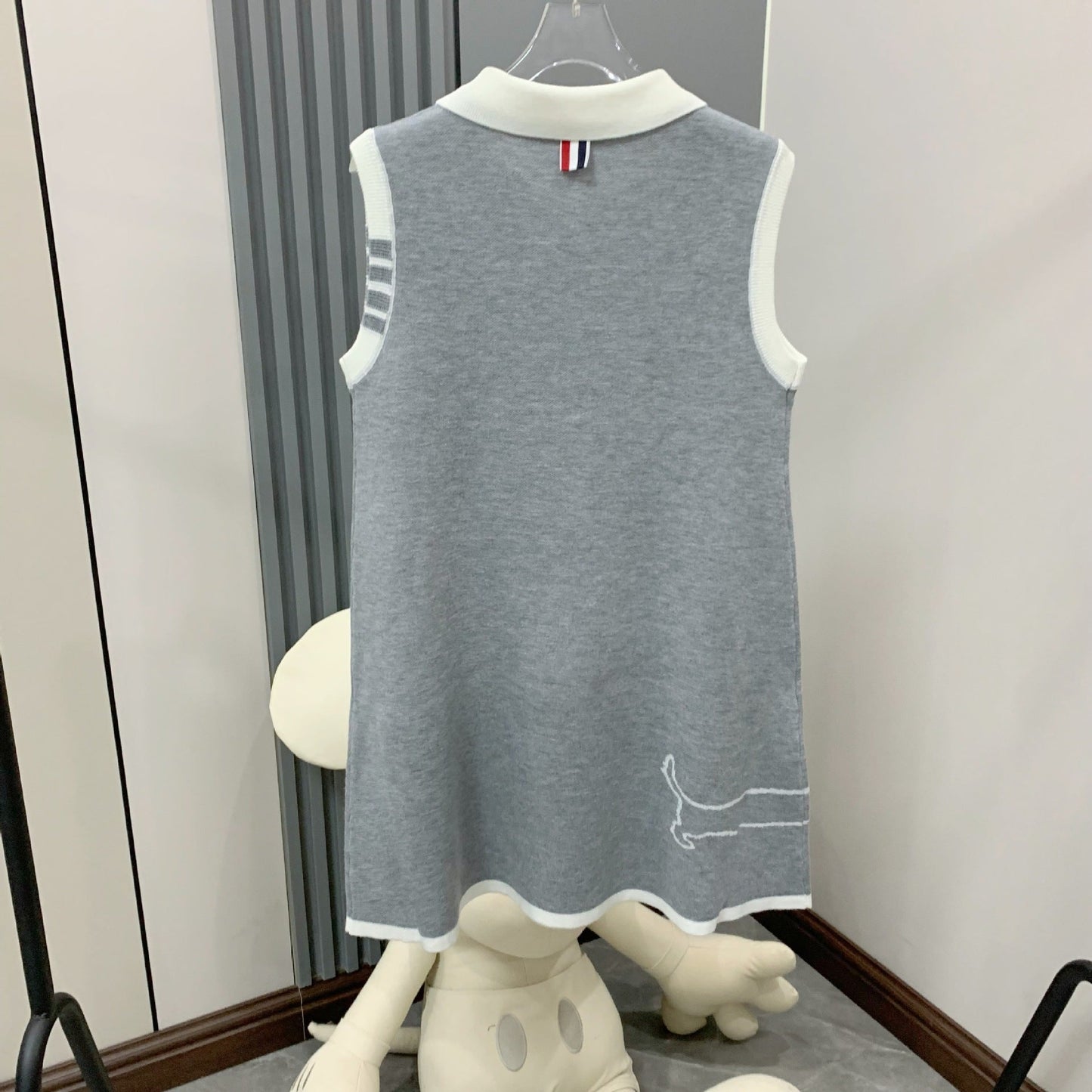 2025  Sleeveless dress