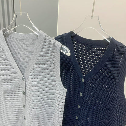 2025  Sleeveless dress