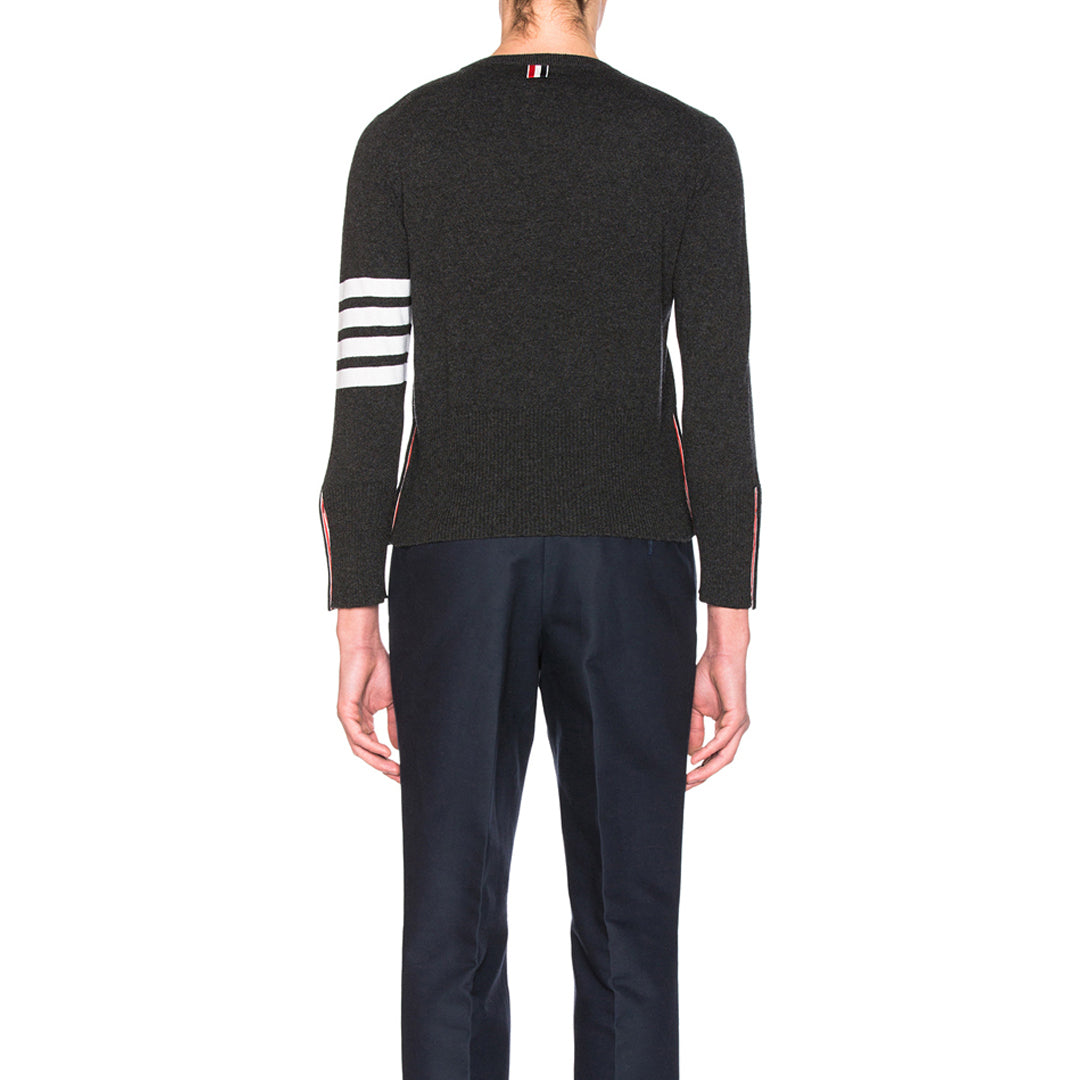 Round neck wool sweater
