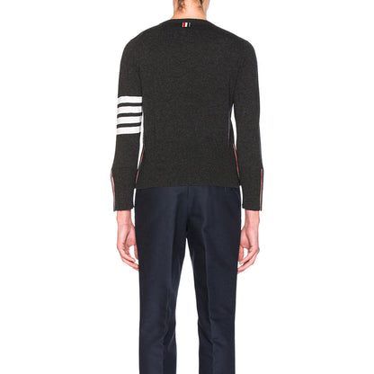 Round neck wool sweater