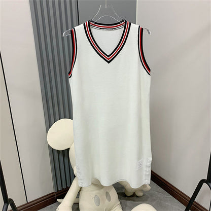 2025  Sleeveless knitted dress