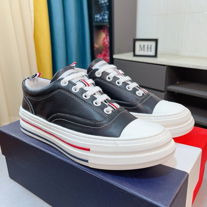 2025 Leather sneakers