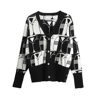 Contrast color sweater